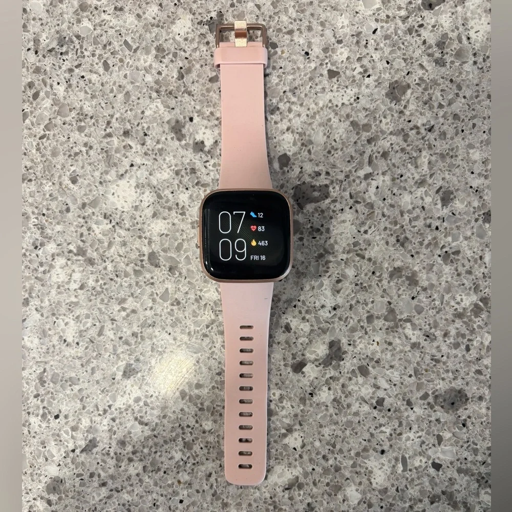Fitbit Versa 2 Health and Fitness Smartwatch + Extra Bands
